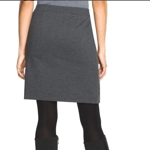 White House Black Market Zip Down Gray Skirt with Faux Leather Trim Size 00 - Picture 3 of 10